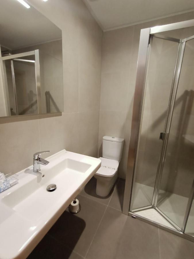 Hotel Vilobi Viloví de Oñar Kültér fotó