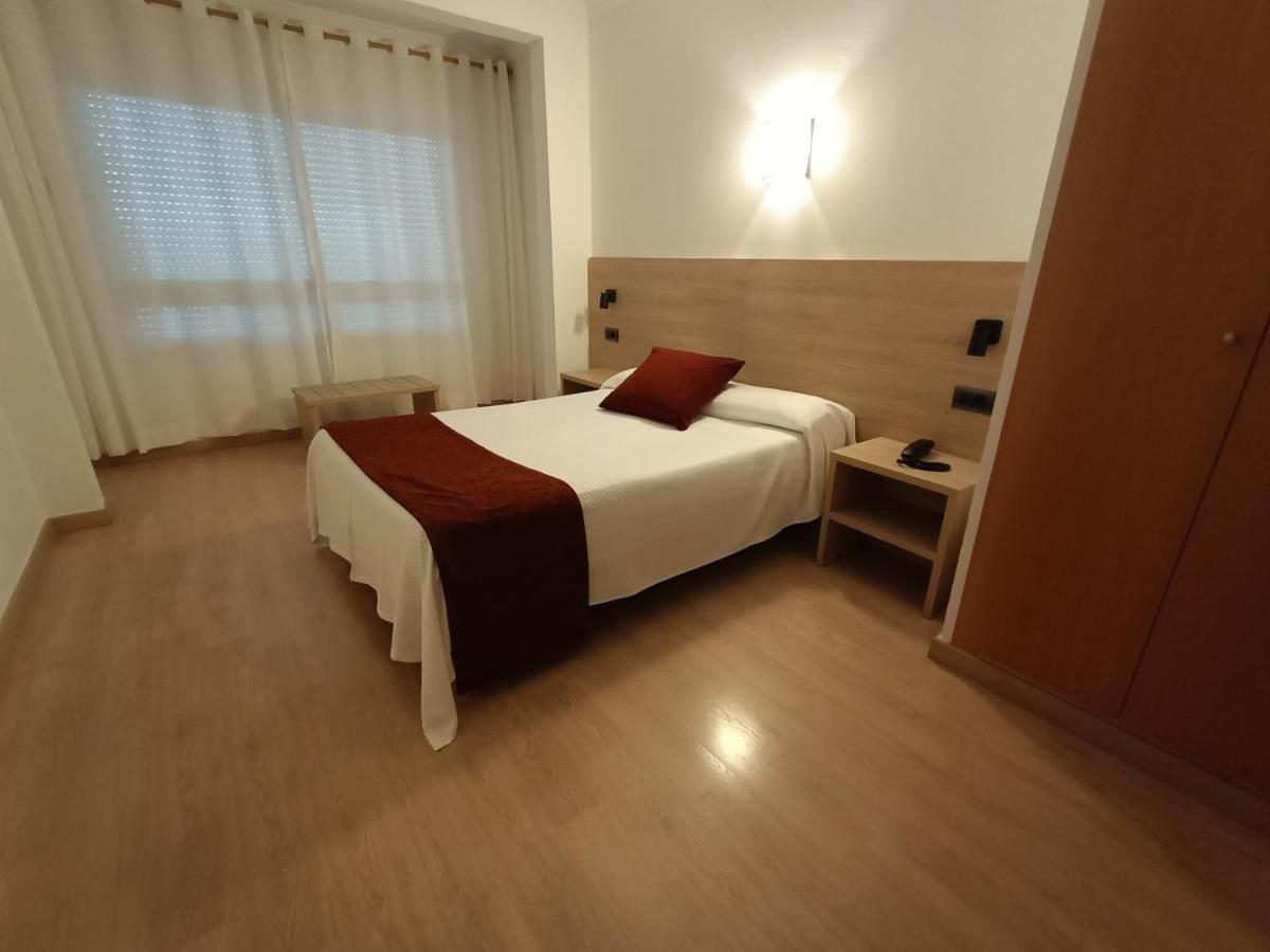 Hotel Vilobi Viloví de Oñar Kültér fotó