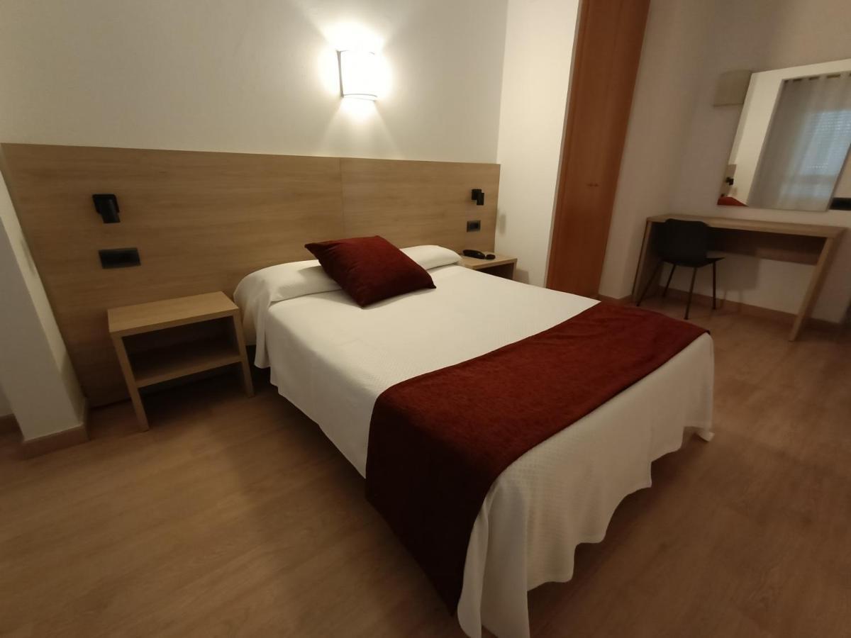 Hotel Vilobi Viloví de Oñar Kültér fotó