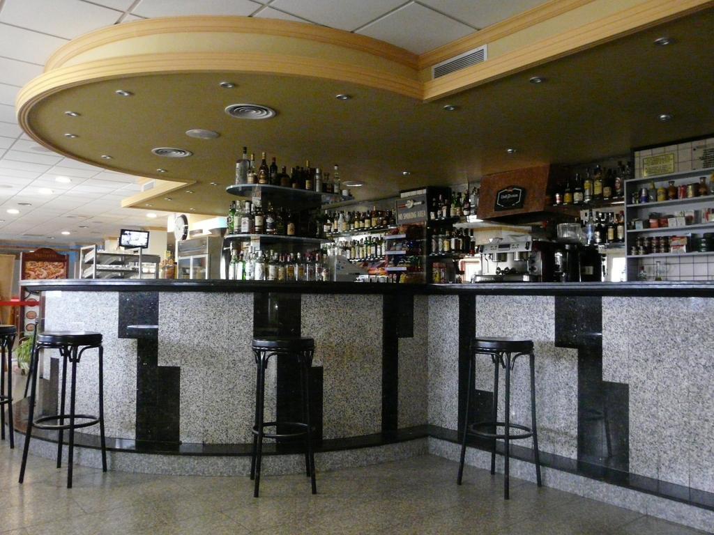 Hotel Vilobi Viloví de Oñar Kültér fotó